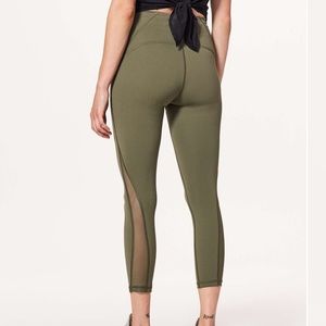 Lululemon Train Times 7/8 (slightly cropped)